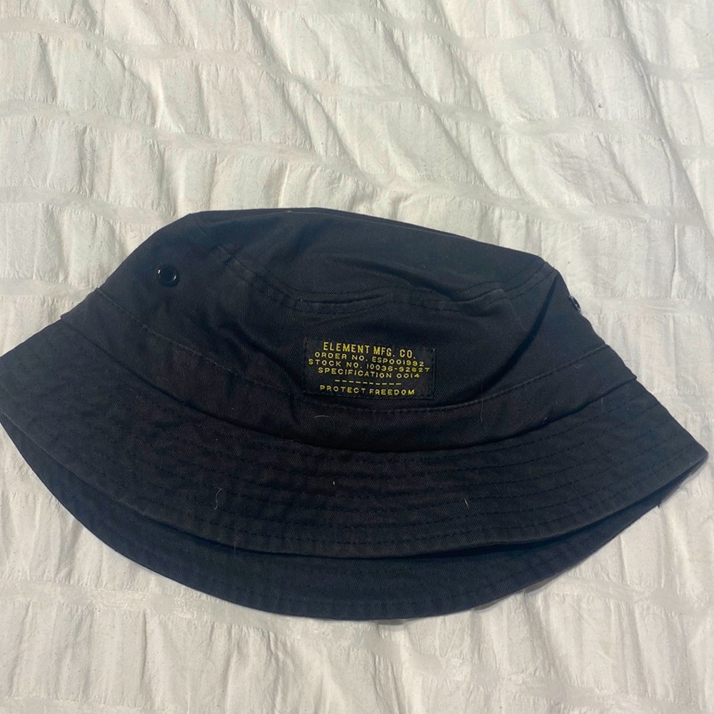 Element bucket hat